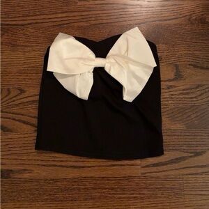 Elegant Black Skirt with White Bow